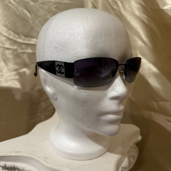 Chanel 4117 Rimless Crystal Rhinestone CC Y2K Sunglasses Black Silver Hue - Picture 8 of 16